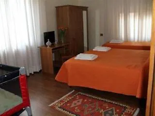 Kosher B&B The Home In 로마