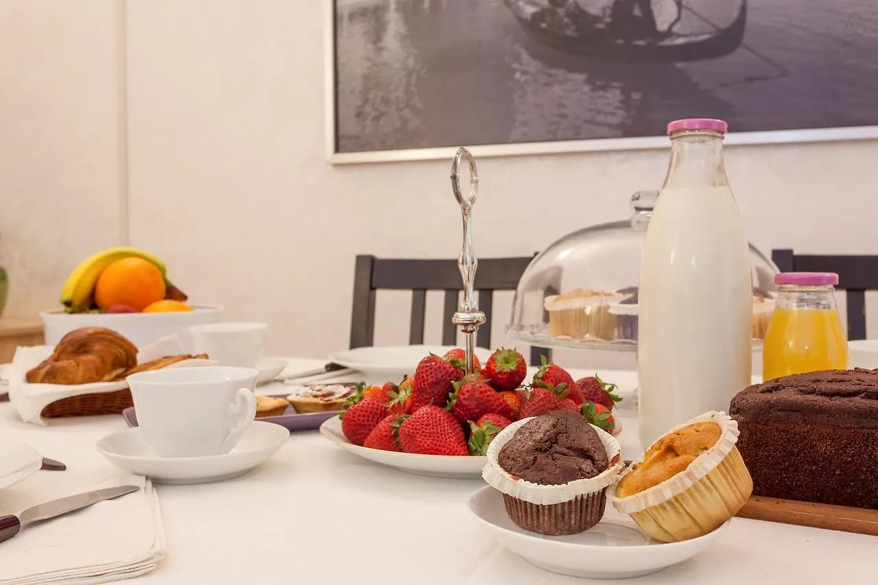 Kosher B&B The Home In 로마
