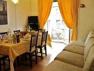 Kosher B&B The Home In 로마