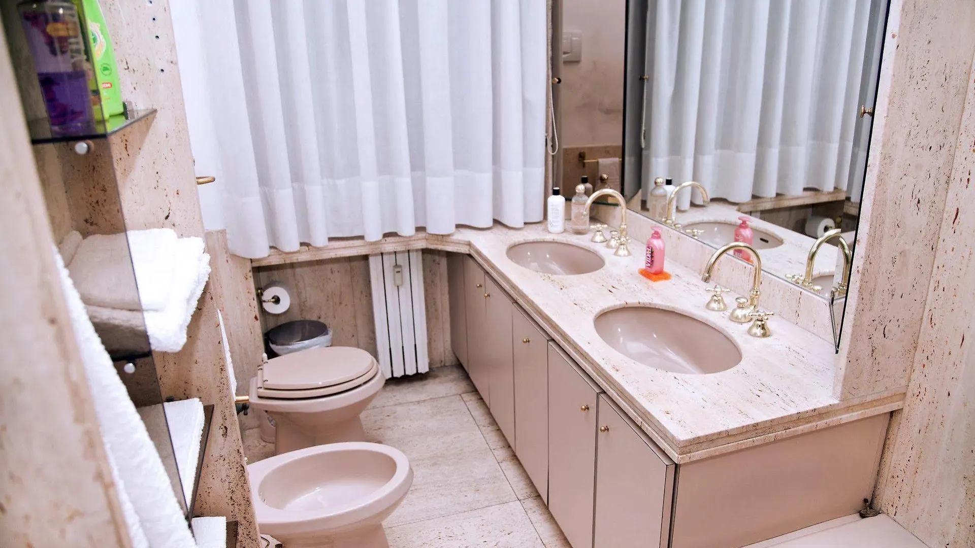 Kosher B&B The Home In 로마