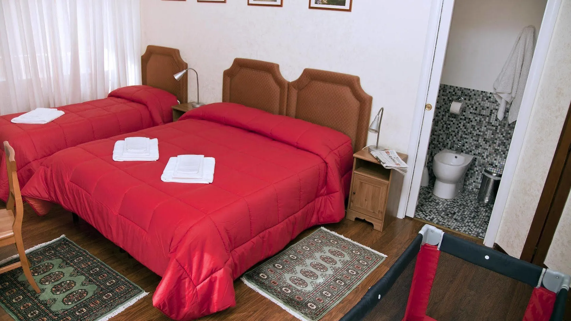 Kosher B&B The Home In 로마
